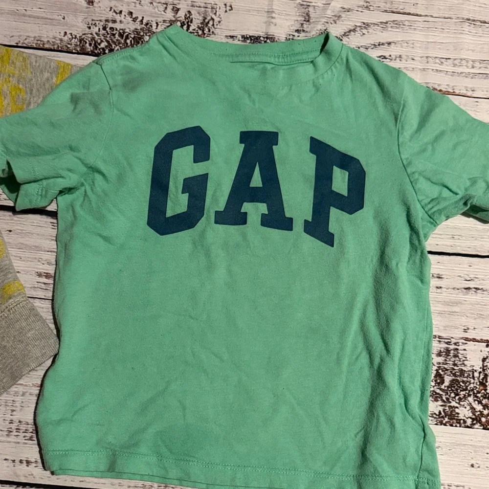 GAP Bundle - Picture 3 of 3